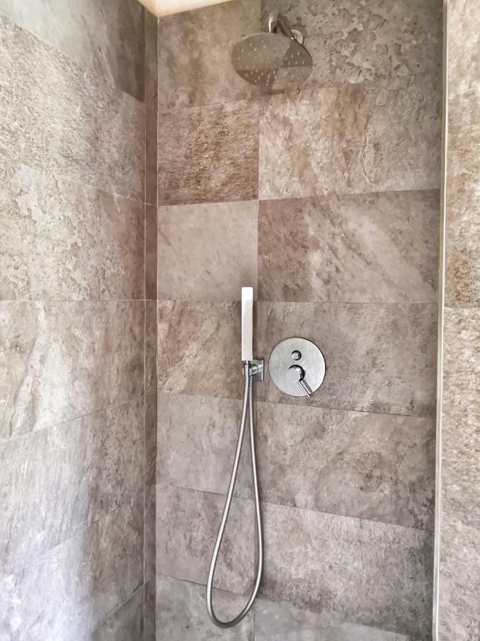 Appartamento Deluxe Con Terrazza Sul Mare Савона Екстериор снимка